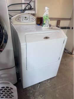 Maytag Neptune series dryer propane with conversion kit to gas