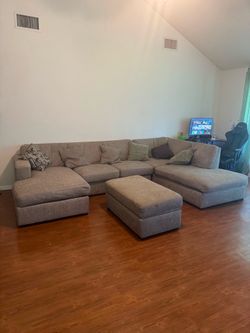 sofa in good condition