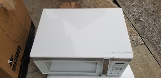 Hamilton Beach 1.1 cu Microwave Oven