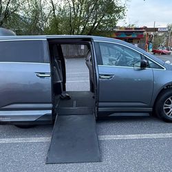 2011 Honda Odyssey Wheelchair Accessible 