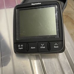 Raymarine speed depth temp transducer and i50 display