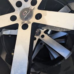 Cavalo Rims And Tires . Size 22