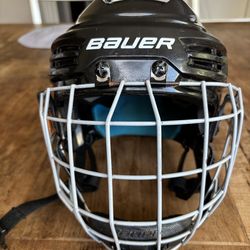 Bauer Hockey helmet - Youth