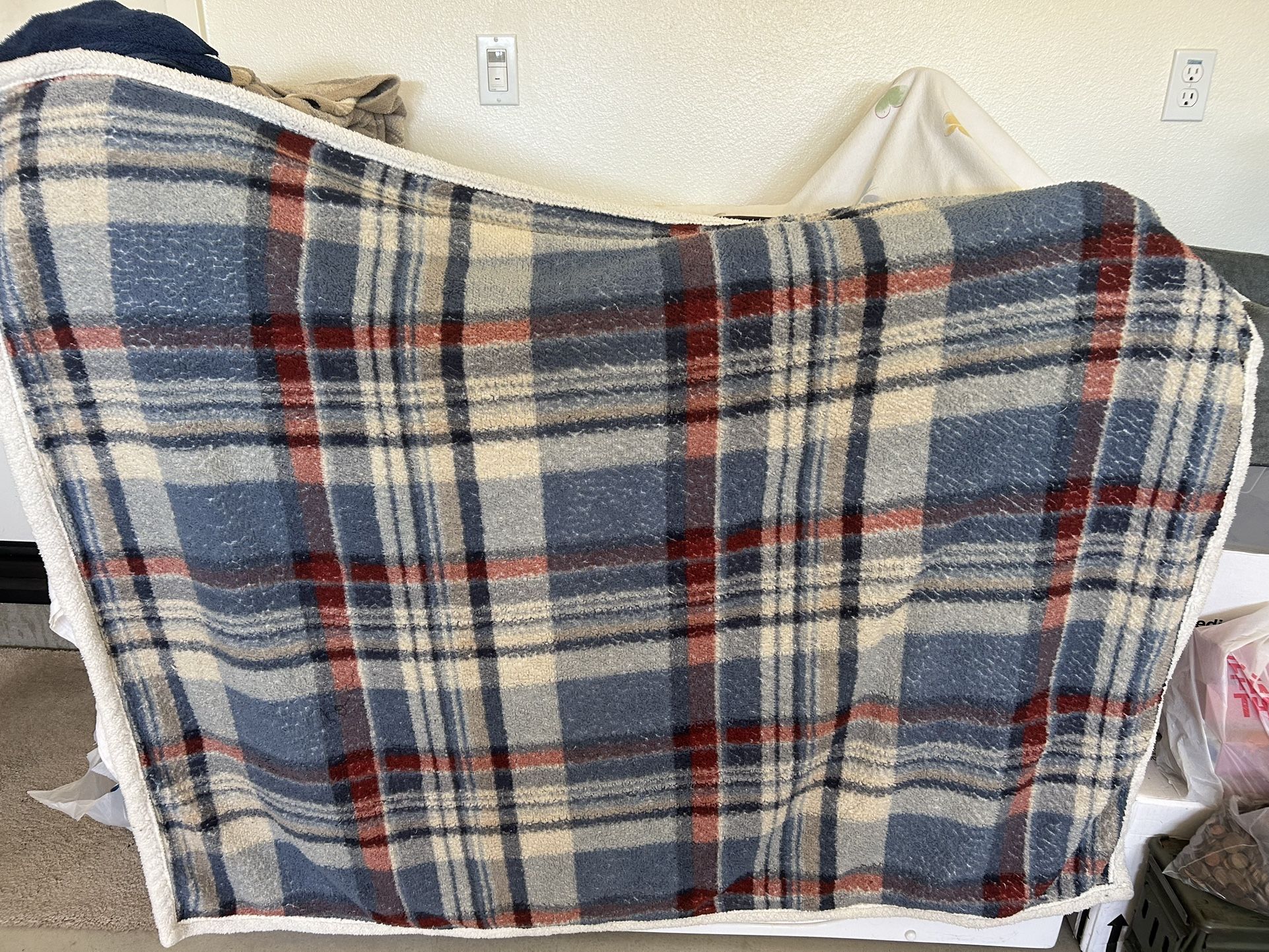 Blanket with Sherpa Back