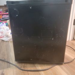 Hisense Mini Fridge