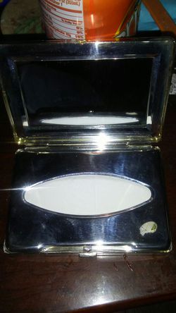 Vintage silver keenex compact