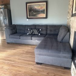 FREE DELIVERY- Macys Large Grey Sectional Sofa 