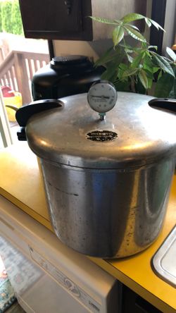 Large pressure Cooker