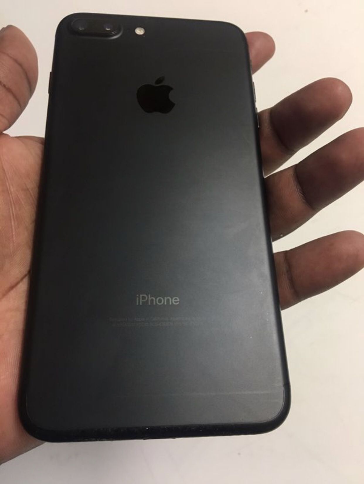 iPhone 7 Plus (32GB , 128GB , 256GB ) Factory unlocked | Like New | All colors Available