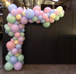 Pastel balloon garland