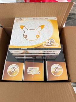 Pokemon 30th Celebration ETB