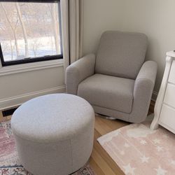 Babyletto Tuba Extra Wide Swivel Glider AND Ottoman 