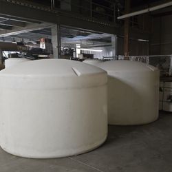 1550 Gallon Water Tanks
