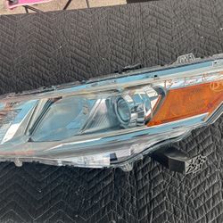 2013-2015 Honda Crosstour Headlight Left Driver Side 