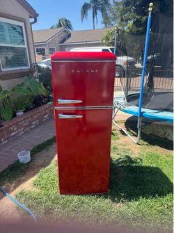 Refrigerator [read Description]