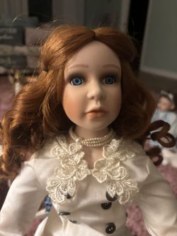 Beautiful Vintage Porcelain Collectors Doll 