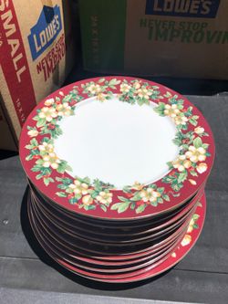 Dishes complete set of 12