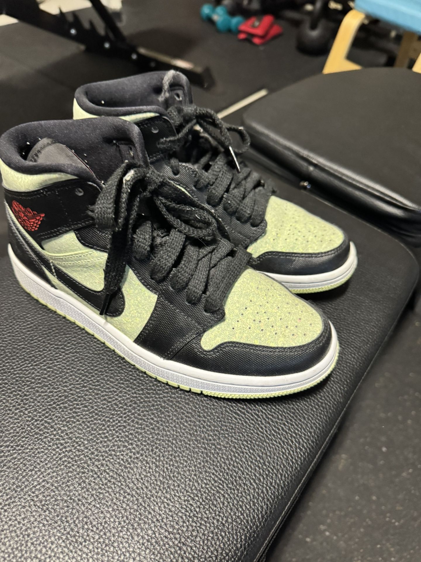New/Almost New Sneakers