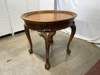Vintage Chippendale Style Oval Table
