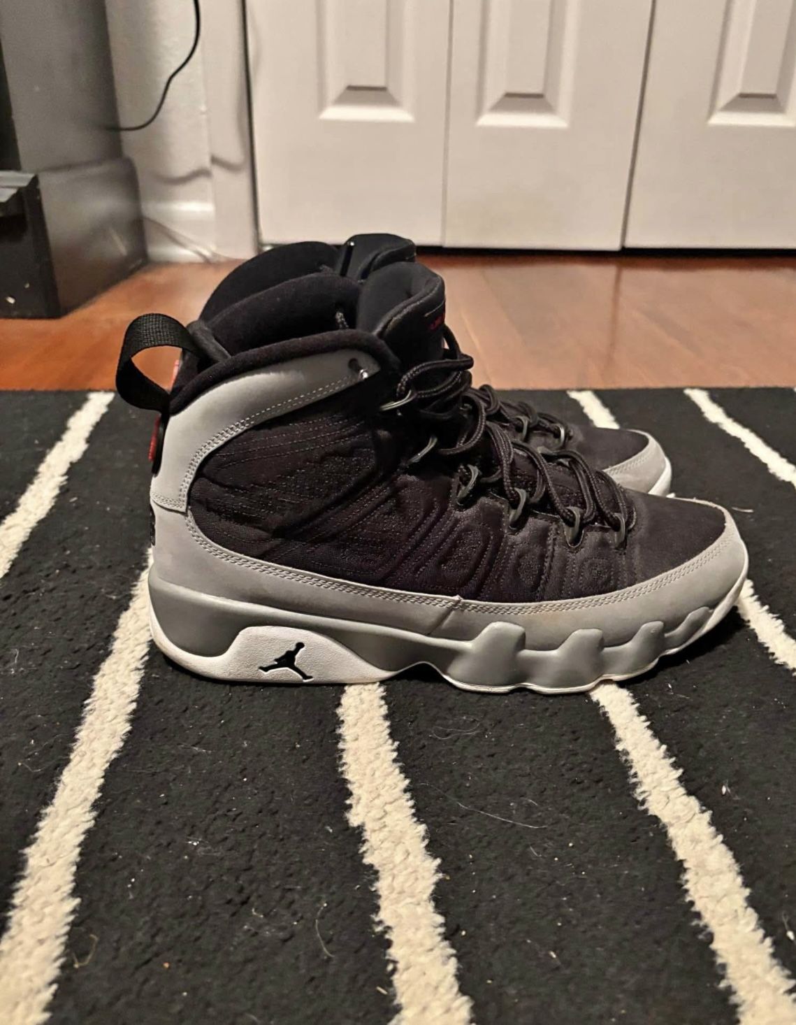 Jordan 9 Retro Particle Grey