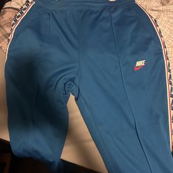 Nike joggers