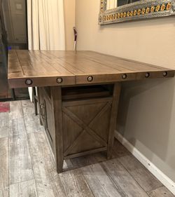 Jaxon Kitchen Island/Table