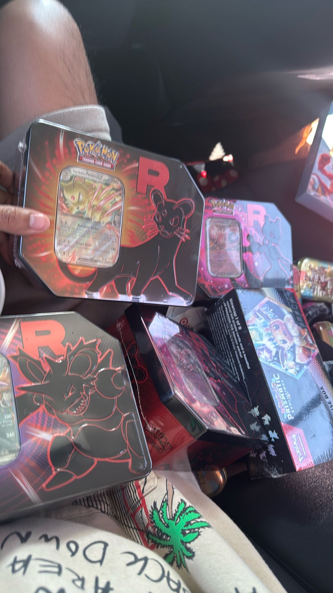Pokemon Cards Destine Rivals Tins