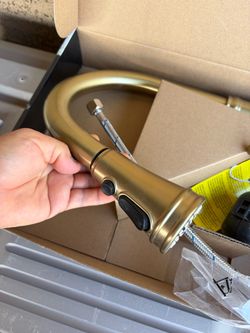 Brushed Gold Pull-Down Kitchen Faucet
