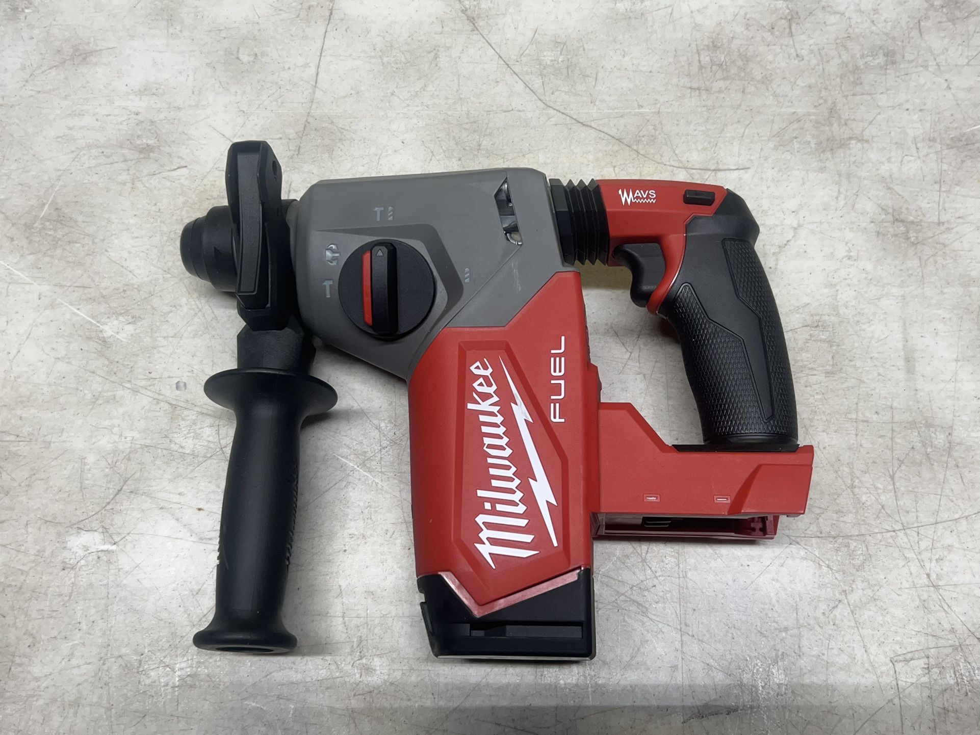 Milwaukee M18 Fuel 1” Sds Rotary Hammer