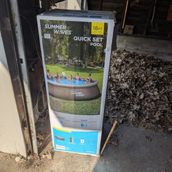 16ft Quick Set Pool BRAND NEW Summer Waves Quick Set Pool