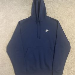 Nike Sportswear Club Navy Hoodie - Size Medium! 🌑