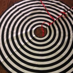 Black N White Tree Skirt 