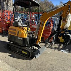 2024 Hydraulic Mini Excavator 20HP Diesel Engine 