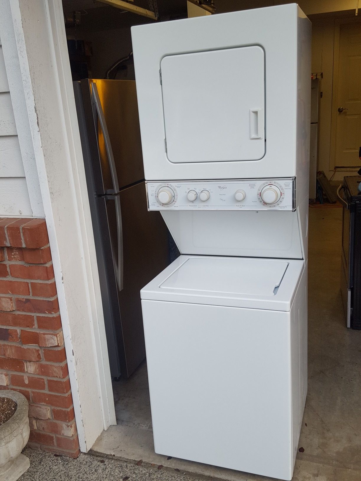 Whirlpool 24 inch stackable washer and dryer