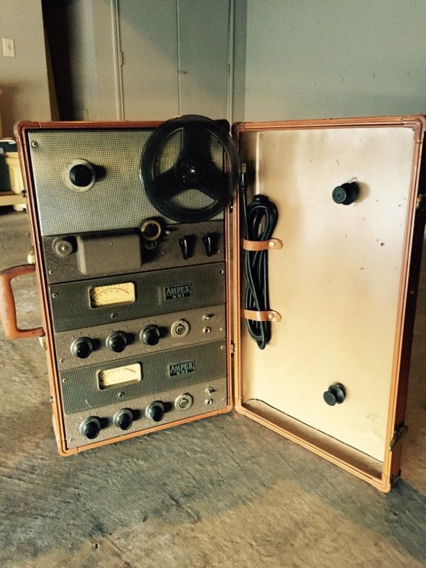 Ampex 601-2 reel to reel tube analog recorder