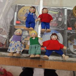 Happy doll family miniature toy wooden jointed doll vintage