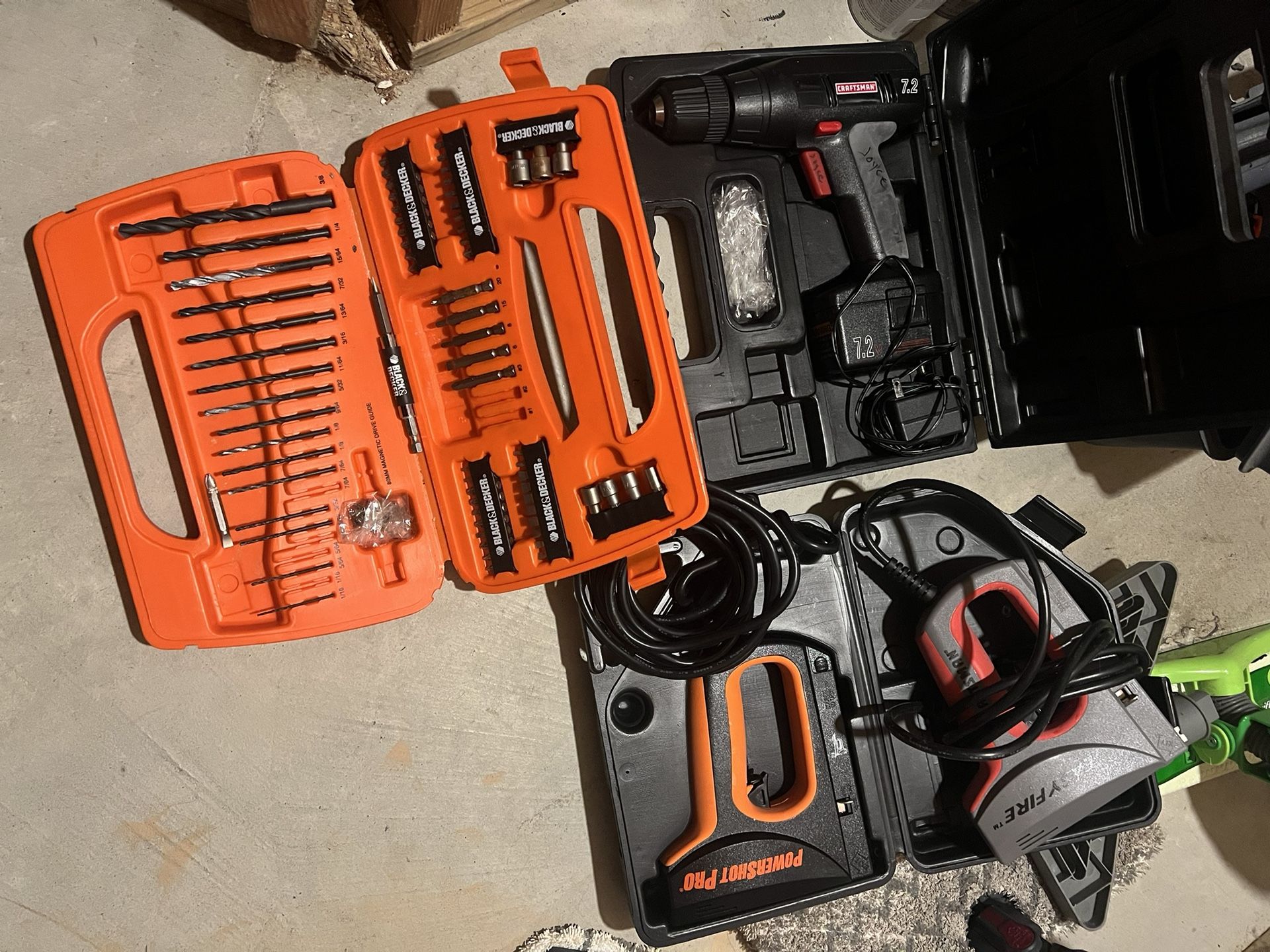 Drill set, Screw Gun drill, 2 staple guns
