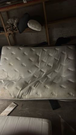 FULL MATTRESS FREE