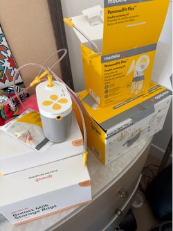 Breast Pump - Medela Pump in Style Pro+ - Electric Portable Wearable w/ all attachments +