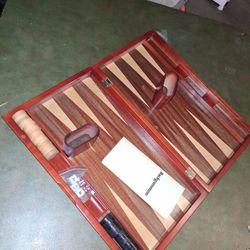 Premium Cedarwood Backgammon Board & Piece's 
