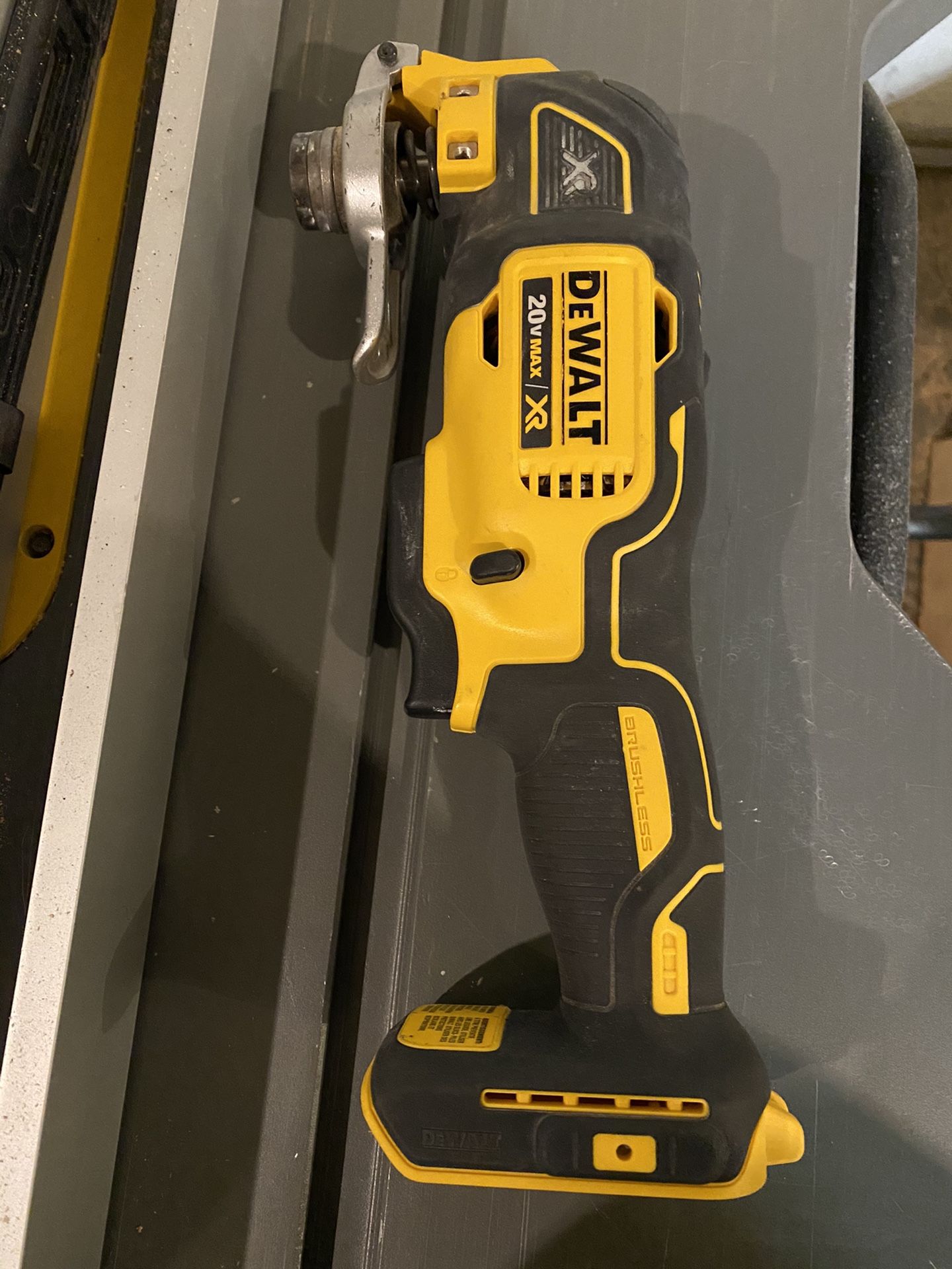 Dewalt multitool 20v XR