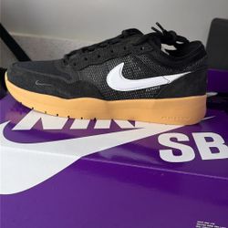 Nike SB PS8 Size 8 M /9.5 W