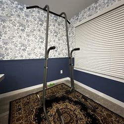 Multi purpose pull up equipment