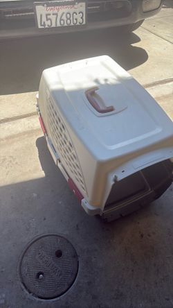 Dog crate