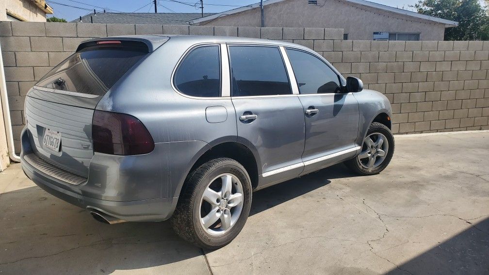 2004 Porsche Cayenne part parts parting out transmission tire tires wheel rim