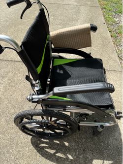 Lightweight aluminum wheelchair