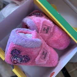 Abby Cadabby Uggs For Infant