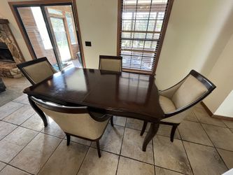 Mahogany Table / 6 Chairs