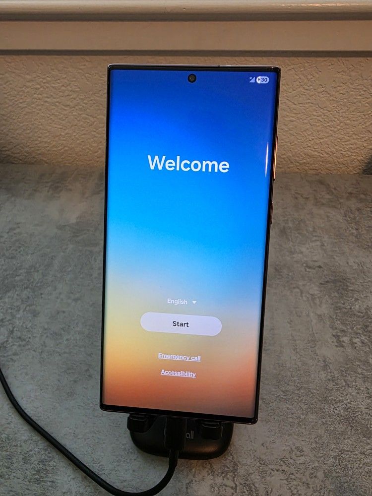 Samsung Galaxy S22 Ultra 5G - 256GB, Burgundy