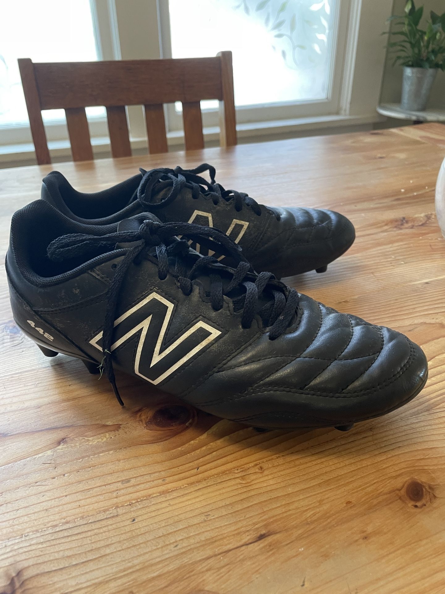 New balance 442 Soccer Cleats Men’s 8.5